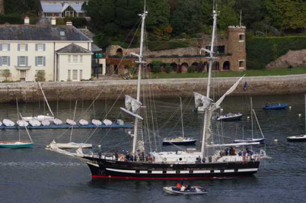20 September 2022 - 16:59:27
Royalist is a welcome visitor here in Dartmouth.
--------------------
Tall ship TS Royalist returns to Dartmouth